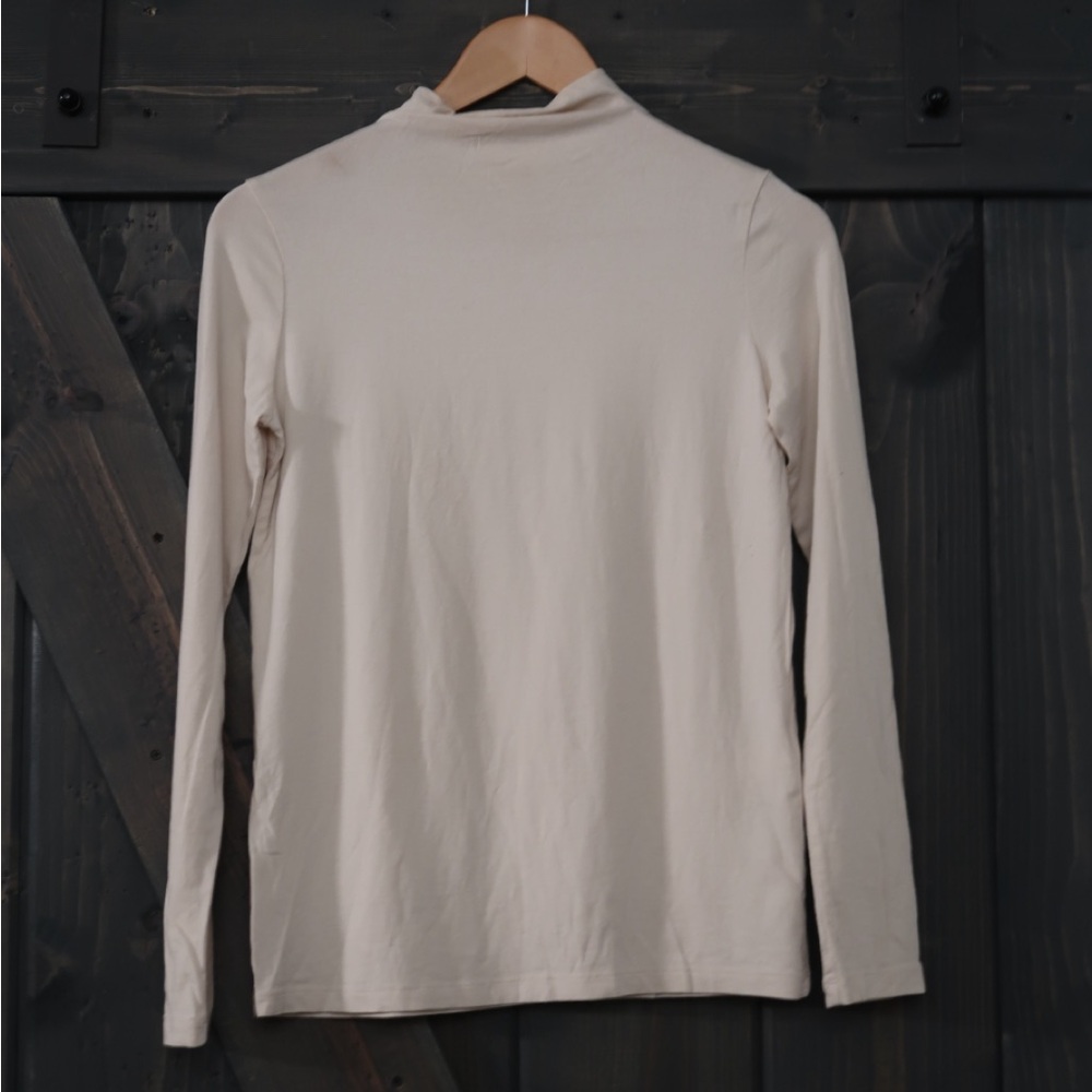 Oak + Fort Cream basic mockneck.